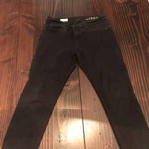 Gap black skinny jeans size 27s